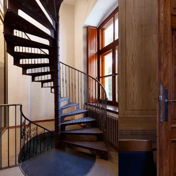 Cast iron spiral staircase model Grand Dijon with a bespoke stair balustrade in the Fellin Castle (Estonia)