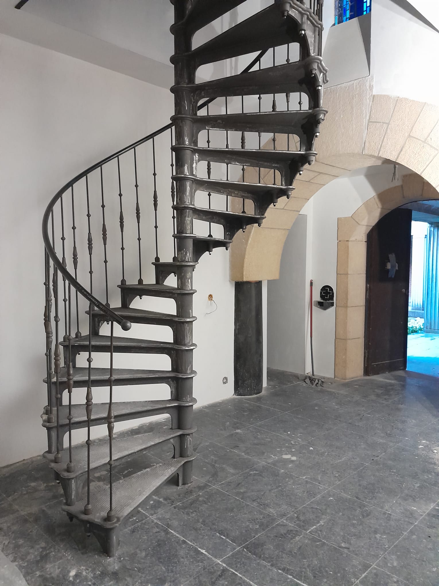 Cast-iron spiral staircase Paris Plus